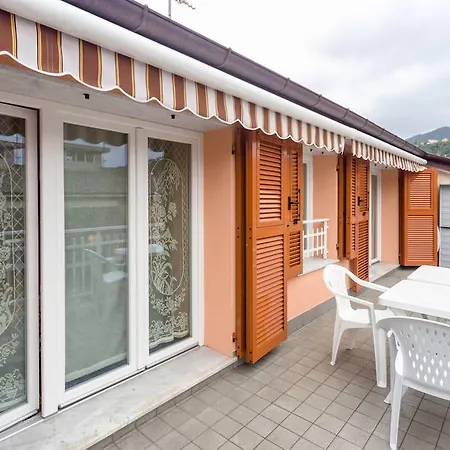 Apartamento Mansarda Lina Casarza Ligure