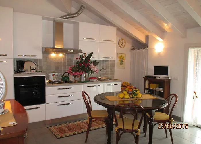 Mansarda Lina * Casarza Ligure